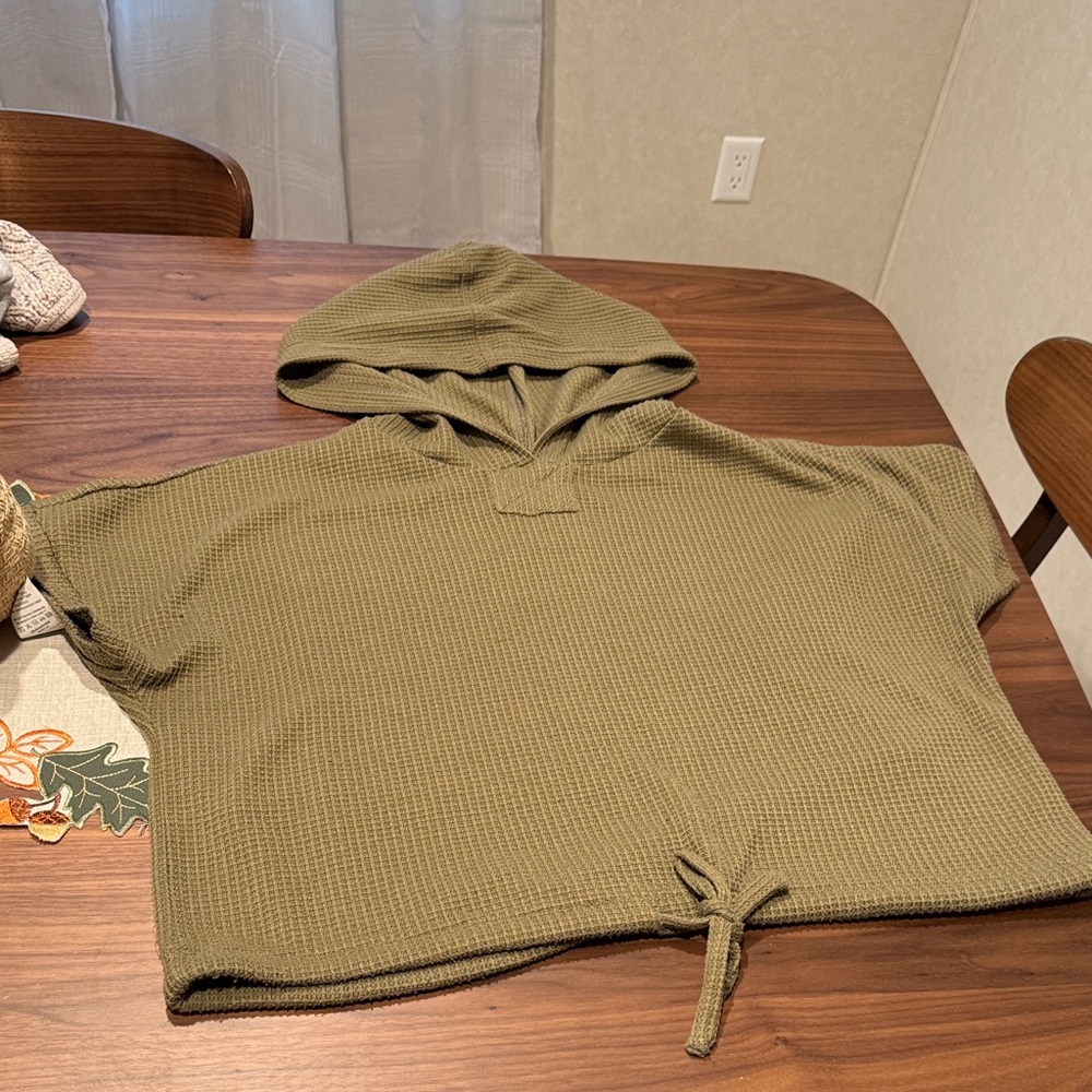 Cropped hooded tee - Picture 1 of 3
